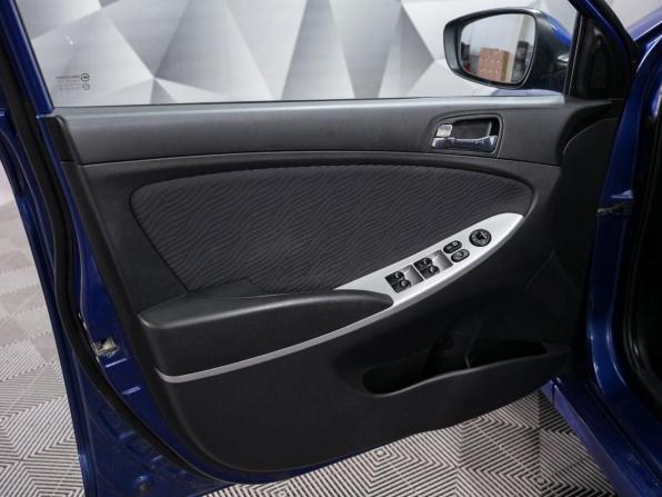 Hyundai Solaris I с пробегом 2014 года, цена 696 000 рублей, 170000 км, седан, Автокод Объявления