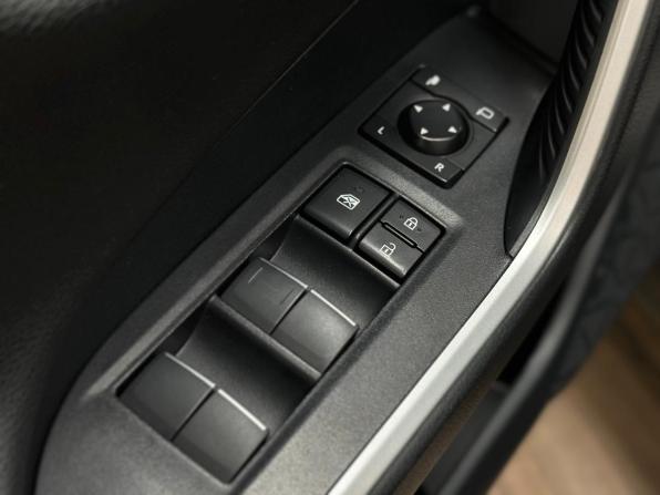 Toyota RAV4 V (XA50) с пробегом 2021 года, цена 3 430 000 рублей, 55082 км, внедорожник, Автокод Объявления