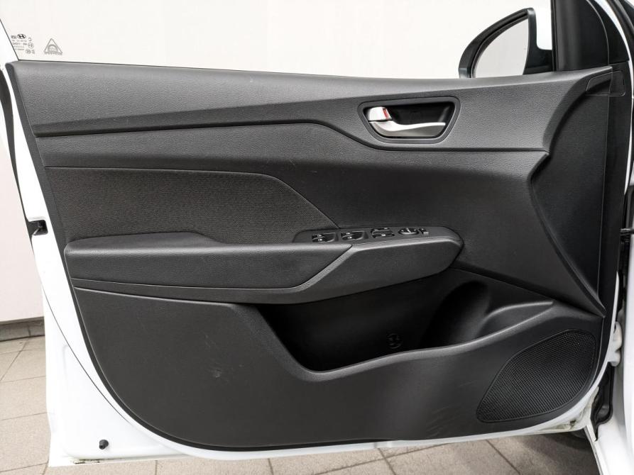 Hyundai Solaris II Москва  - изображение 18