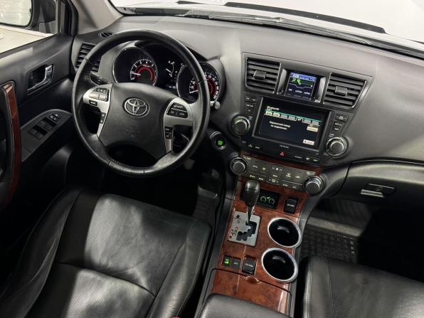 Toyota Highlander II (XU40) Рестайлинг с пробегом 2011 года, цена 2 100 000 рублей, 204000 км, внедорожник, Автокод Объявления