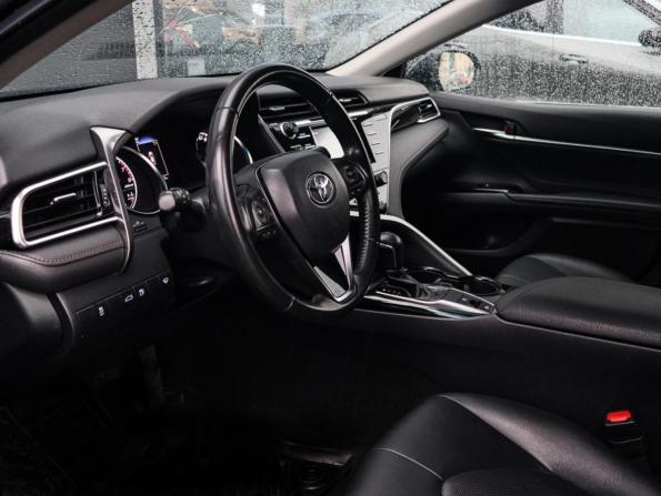 Toyota Camry VIII (XV70) с пробегом 2018 года, цена 2 350 000 рублей, 99432 км, седан, Автокод Объявления