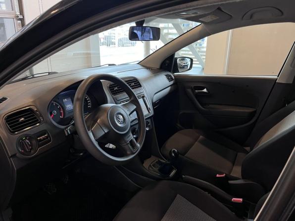 Volkswagen Polo V с пробегом 2014 года, цена 657 000 рублей, 222943 км, седан, Автокод Объявления