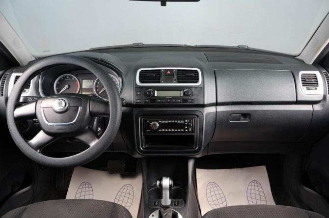 Skoda Fabia II с пробегом 2009 года, цена 649 000 рублей, 177769 км, хэтчбек, Автокод Объявления