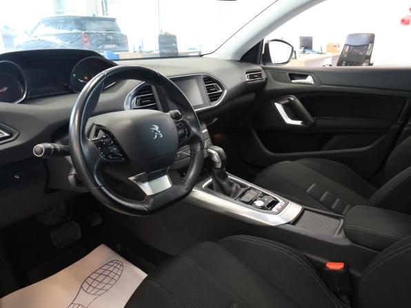 Peugeot 308 II с пробегом 2014 года, цена 1 108 000 рублей, 108154 км, хэтчбек, Автокод Объявления