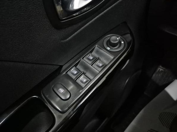 Renault Kaptur I с пробегом 2018 года, цена 1 725 000 рублей, 74700 км, внедорожник, Автокод Объявления