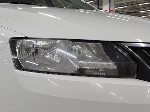 Skoda Rapid I Рестайлинг с пробегом 2018 года, цена 1 195 000 рублей, 118964 км, лифтбек, Автокод Объявления