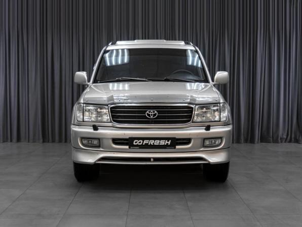Toyota Land Cruiser 100 Series с пробегом 2001 года, цена 1 529 000 рублей, 558274 км, внедорожник, Автокод Объявления