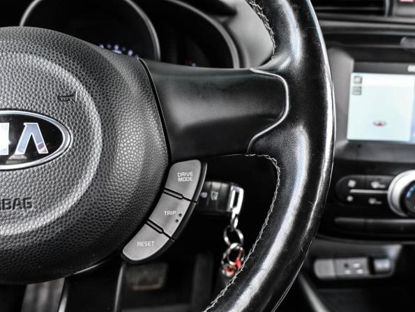 Kia Soul II Рестайлинг с пробегом 2018 года, цена 1 599 000 рублей, 86932 км, хэтчбек, Автокод Объявления