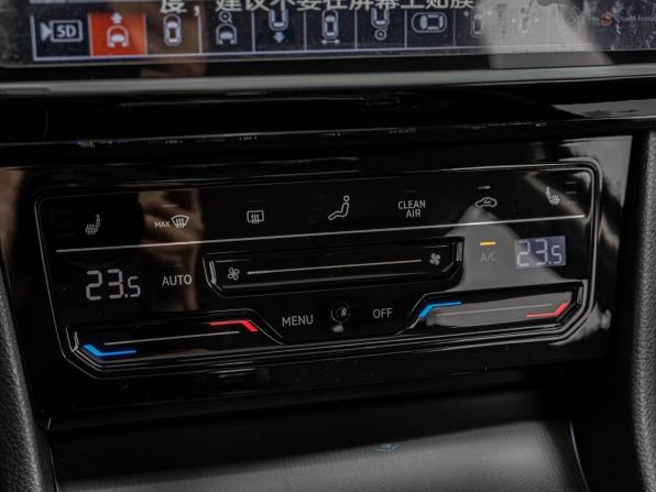 Skoda Superb III Рестайлинг с пробегом 2025 года, цена 3 180 000 рублей, 80 км, лифтбек, Автокод Объявления