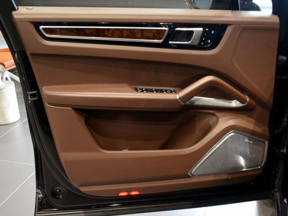 Porsche Cayenne III с пробегом 2021 года, цена 14 899 000 рублей, 56000 км, offers.body_type.unknown, Автокод Объявления