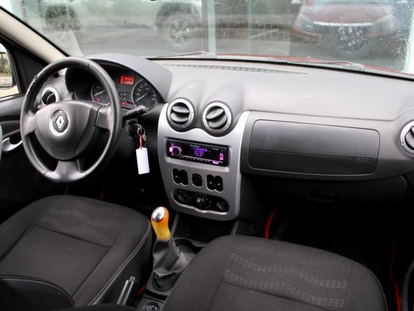 Renault Sandero I с пробегом 2013 года, цена 650 000 рублей, 158399 км, хэтчбек, Автокод Объявления