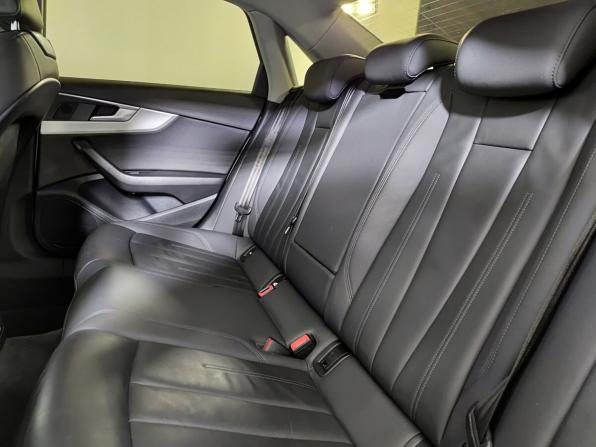 Audi A4 V (B9) Рестайлинг с пробегом 2020 года, цена 2 750 000 рублей, 137500 км, седан, Автокод Объявления
