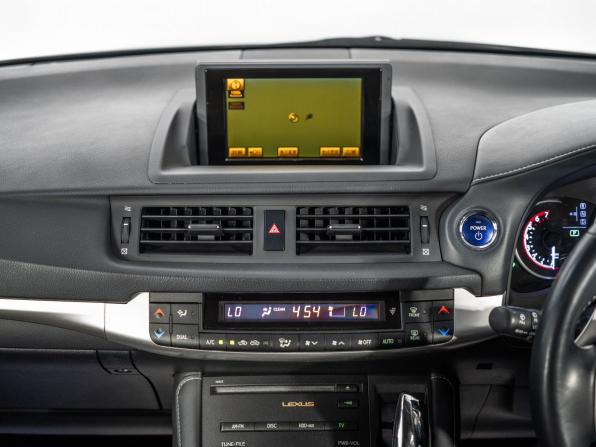 Lexus CT I с пробегом 2011 года, цена 1 360 500 рублей, 164049 км, хэтчбек, Автокод Объявления
