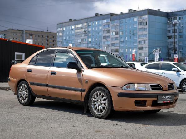 Mitsubishi Carisma I Рестайлинг с пробегом 2000 года, цена 329 000 рублей, 250000 км, лифтбек, Автокод Объявления