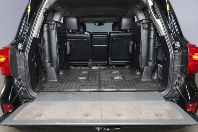 Toyota Land Cruiser 200 Series Рестайлинг 1 с пробегом 2013 года, цена 4 199 000 рублей, 229189 км, внедорожник, Автокод Объявления