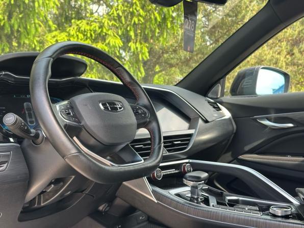 Geely Tugella I Рестайлинг с пробегом 2023 года, цена 2 520 000 рублей, 106631 км, внедорожник, Автокод Объявления