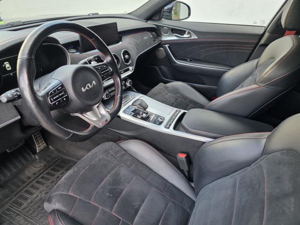 Kia Stinger I Рестайлинг с пробегом 2022 года, цена 3 600 000 рублей, 40806 км, лифтбек, Автокод Объявления