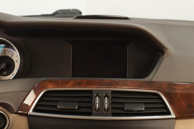 Mercedes-Benz C-Класс III (W204) Рестайлинг с пробегом 2012 года, цена 1 299 000 рублей, 137510 км, седан, Автокод Объявления