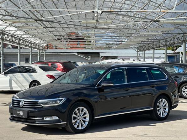 Volkswagen Passat B8 с пробегом 2018 года, цена 1 904 000 рублей, 144088 км, универсал, Автокод Объявления