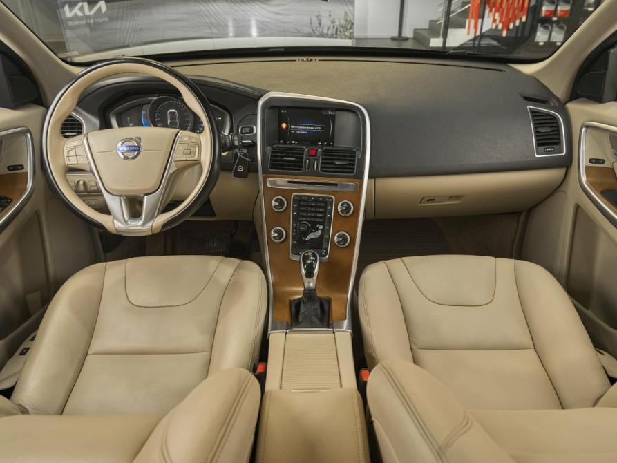 Volvo XC60 I Рестайлинг Москва  - изображение 8