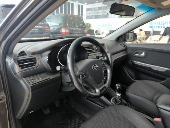 Kia Rio III Рестайлинг с пробегом 2016 года, цена 990 000 рублей, 120000 км, седан, Автокод Объявления