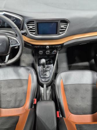 Lada (ВАЗ) Vesta I Рестайлинг (NG) с пробегом 2023 года, цена 1 360 000 рублей, 58800 км, седан, Автокод Объявления