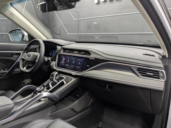Geely Atlas Pro с пробегом 2022 года, цена 2 000 000 рублей, 40996 км, внедорожник, Автокод Объявления