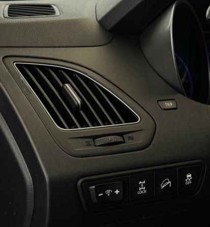 Hyundai ix35 I с пробегом 2011 года, цена 1 265 000 рублей, 192511 км, внедорожник, Автокод Объявления