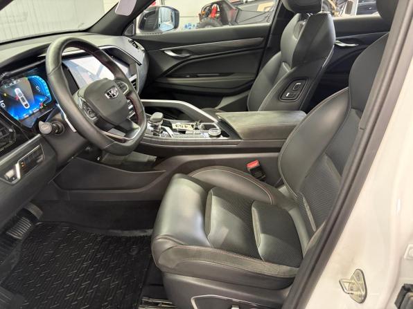 Geely Tugella I Рестайлинг с пробегом 2023 года, цена 2 897 000 рублей, 53613 км, внедорожник, Автокод Объявления
