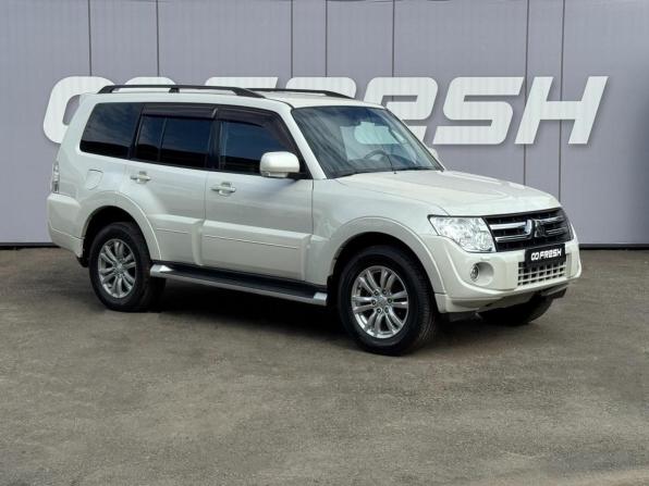 Mitsubishi Pajero IV Рестайлинг 1 с пробегом 2013 года, цена 1 649 000 рублей, 230261 км, внедорожник, Автокод Объявления