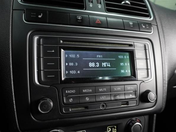 Volkswagen Polo V с пробегом 2013 года, цена 949 000 рублей, 74325 км, седан, Автокод Объявления