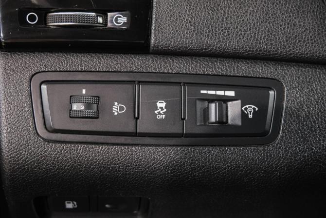Hyundai Sonata VI (YF) с пробегом 2011 года, цена 1 199 000 рублей, 288000 км, седан, Автокод Объявления