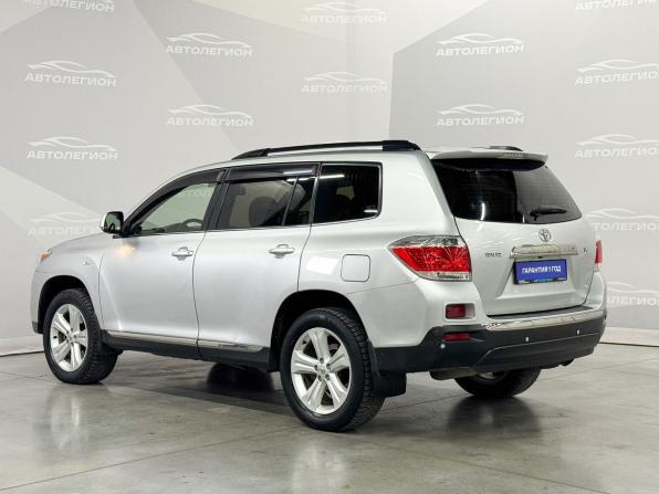 Toyota Highlander II (XU40) Рестайлинг с пробегом 2013 года, цена 1 850 000 рублей, 239510 км, внедорожник, Автокод Объявления