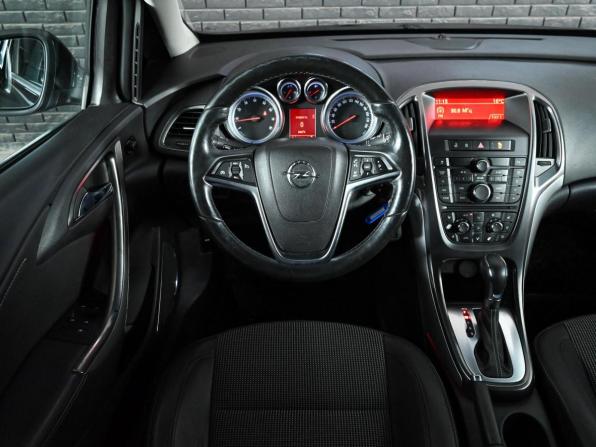 Opel Astra J с пробегом 2011 года, цена 750 000 рублей, 160313 км, хэтчбек, Автокод Объявления