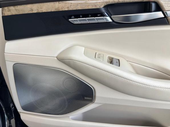 Genesis G90 I с пробегом 2018 года, цена 3 090 000 рублей, 78890 км, седан, Автокод Объявления