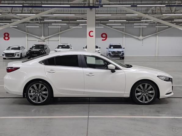 Mazda 6 III (GJ) Рестайлинг 2 с пробегом 2018 года, цена 2 490 000 рублей, 69513 км, седан, Автокод Объявления