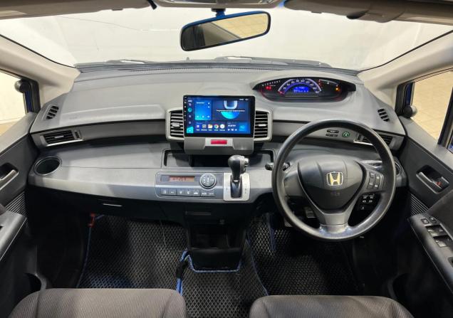 Honda Freed I Рестайлинг с пробегом 2012 года, цена 995 000 рублей, 175000 км, компактвэн, Автокод Объявления