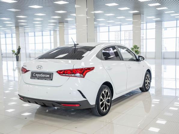 Hyundai Solaris II с пробегом 2019 года, цена 1 361 000 рублей, 102142 км, седан, Автокод Объявления