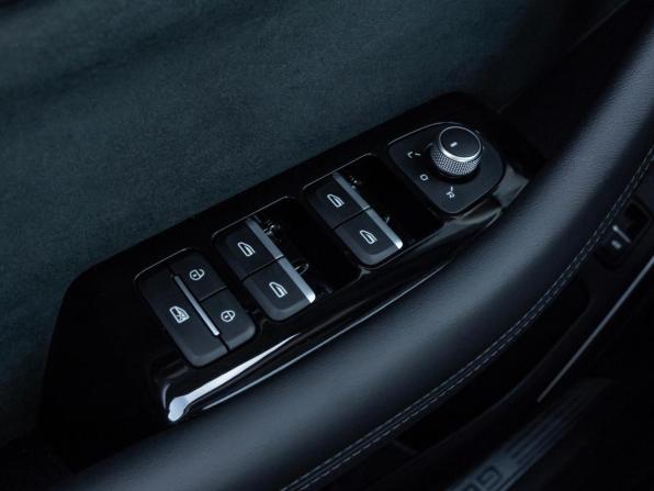 Geely Monjaro I с пробегом 2023 года, цена 3 420 000 рублей, 51836 км, внедорожник, Автокод Объявления