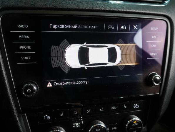 Skoda Octavia III (A7) Рестайлинг с пробегом 2019 года, цена 1 829 000 рублей, 176740 км, лифтбек, Автокод Объявления