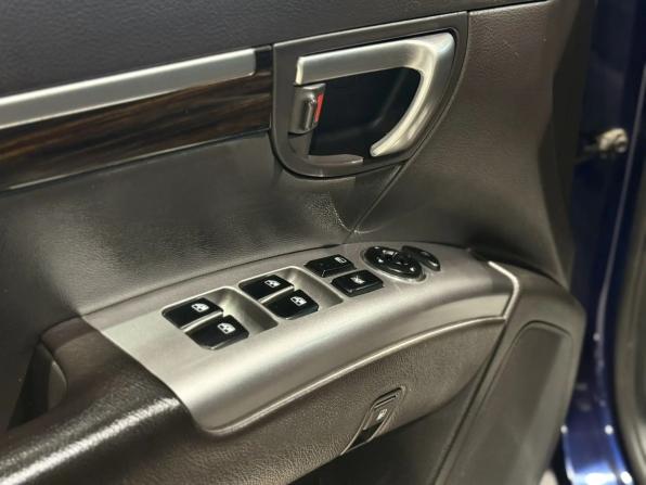 Hyundai Santa Fe II Рестайлинг с пробегом 2011 года, цена 1 420 000 рублей, 258280 км, внедорожник, Автокод Объявления
