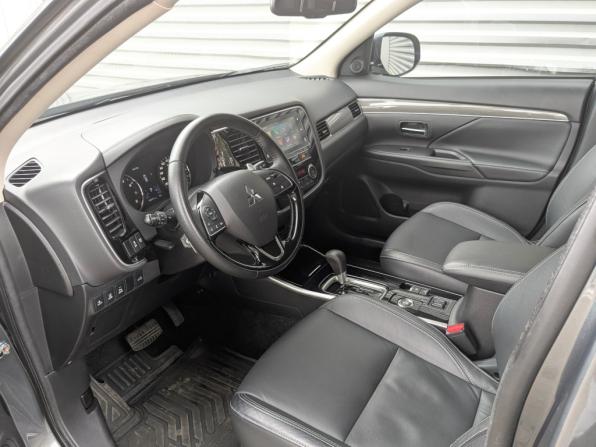 Mitsubishi Outlander III Рестайлинг 3 с пробегом 2019 года, цена 2 600 000 рублей, 109469 км, внедорожник, Автокод Объявления