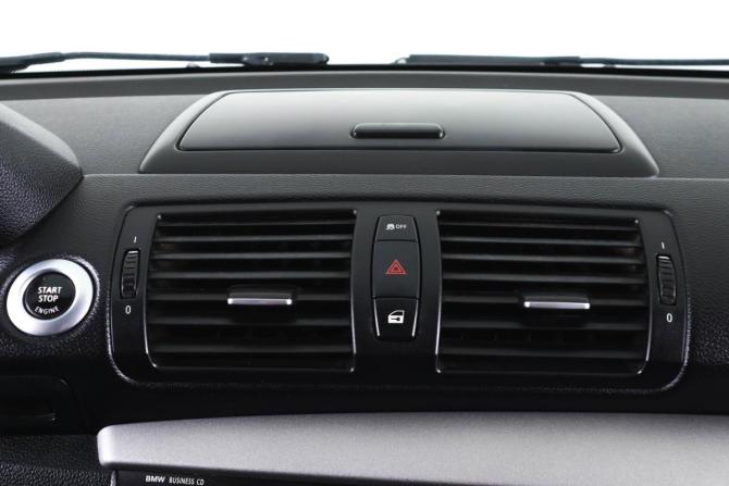 BMW 1 серии I (E81/E82/E87/E88) Рестайлинг с пробегом 2011 года, цена 899 000 рублей, 120000 км, хэтчбек, Автокод Объявления