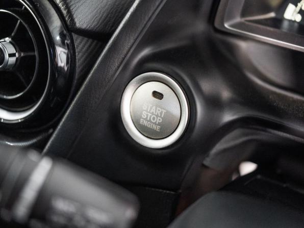 Mazda Demio IV (DJ) с пробегом 2016 года, цена 1 095 000 рублей, 124616 км, хэтчбек, Автокод Объявления