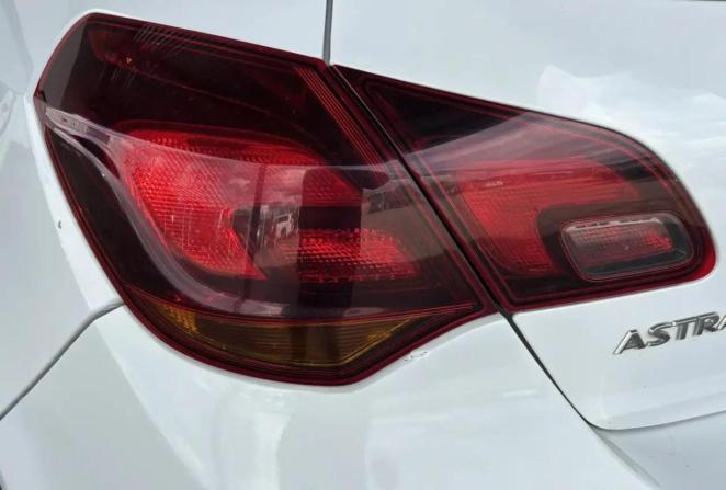 Opel Astra J с пробегом 2012 года, цена 599 000 рублей, 183638 км, хэтчбек, Автокод Объявления