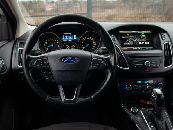 Ford Focus III Рестайлинг с пробегом 2016 года, цена 940 000 рублей, 173698 км, хэтчбек, Автокод Объявления