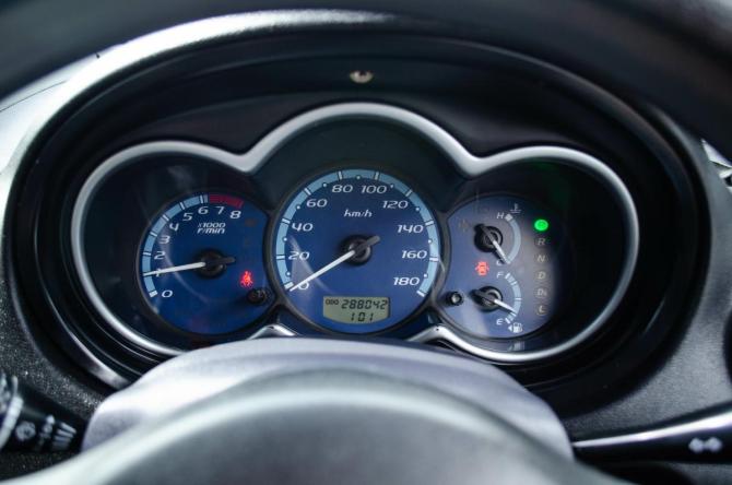 Mitsubishi Colt VI (Z20/Z30) с пробегом 2003 года, цена 225 000 рублей, 280000 км, хэтчбек, Автокод Объявления