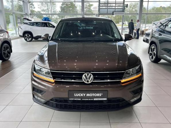 Volkswagen Tiguan II с пробегом 2018 года, цена 1 995 000 рублей, 134374 км, внедорожник, Автокод Объявления