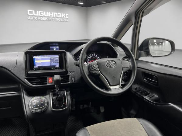 Toyota Noah III (R80) Рестайлинг с пробегом 2018 года, цена 2 150 000 рублей, 125000 км, минивэн, Автокод Объявления