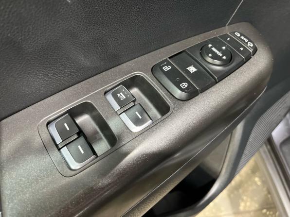 Kia Sportage IV с пробегом 2016 года, цена 1 750 000 рублей, 179526 км, внедорожник, Автокод Объявления